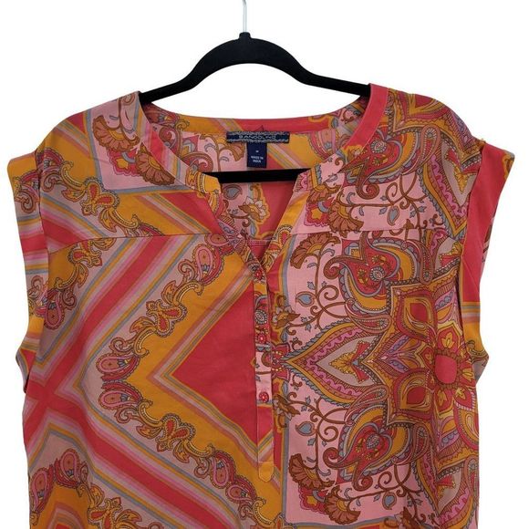 Bandolino Sleeveless Blouse M Pink Paisley Round Split Button Collar Gypsy - Picture 8 of 15